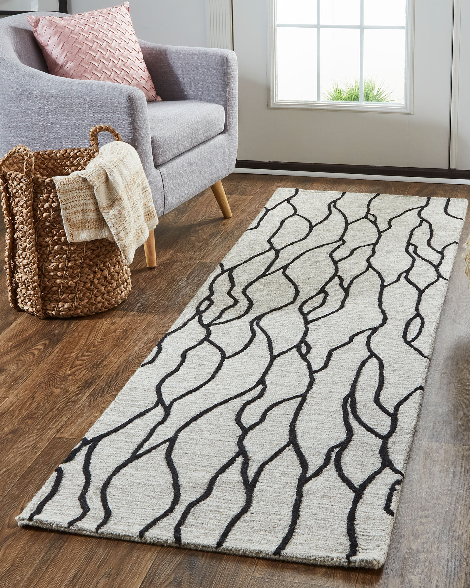 Feizy Enzo 8734F Taupe/Black Area Rug | Carpet Exchange