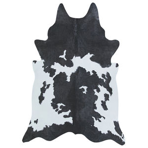 Prairie Hides Larvik Ivory-Black Area Rug