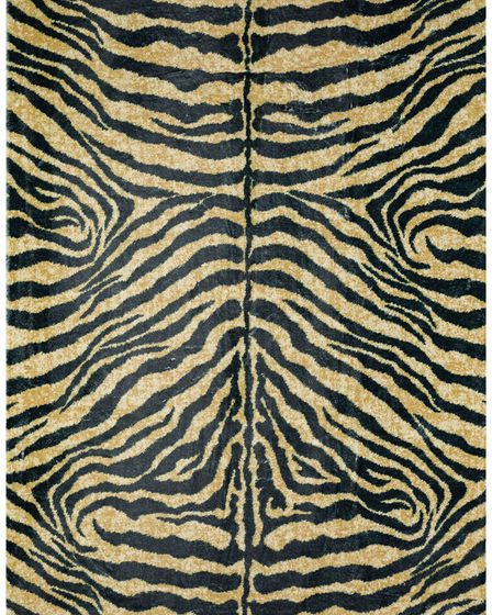 Akina AK1 Gold Area Rug