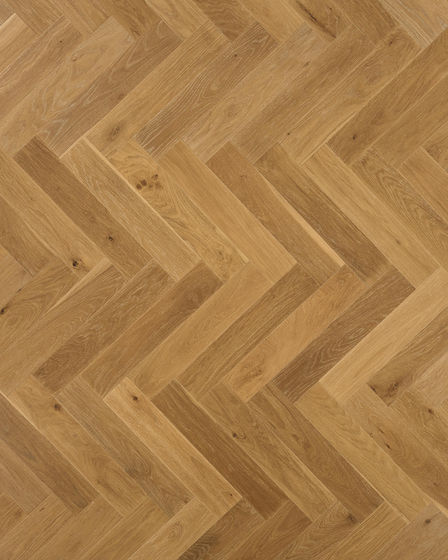 The Gault Estate Herringbone Norwich Honey Oak Hardwood